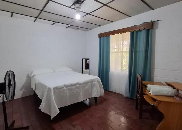House Habitación en casa particular Coco